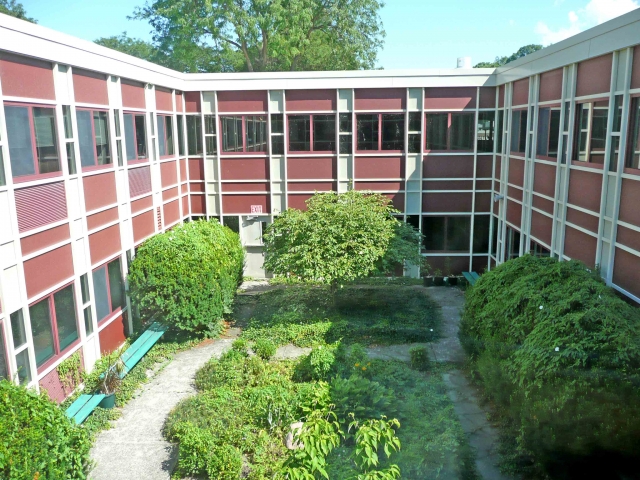 The open exterior courtyard.