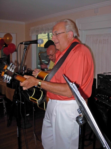Rick Gravelding on guitar.